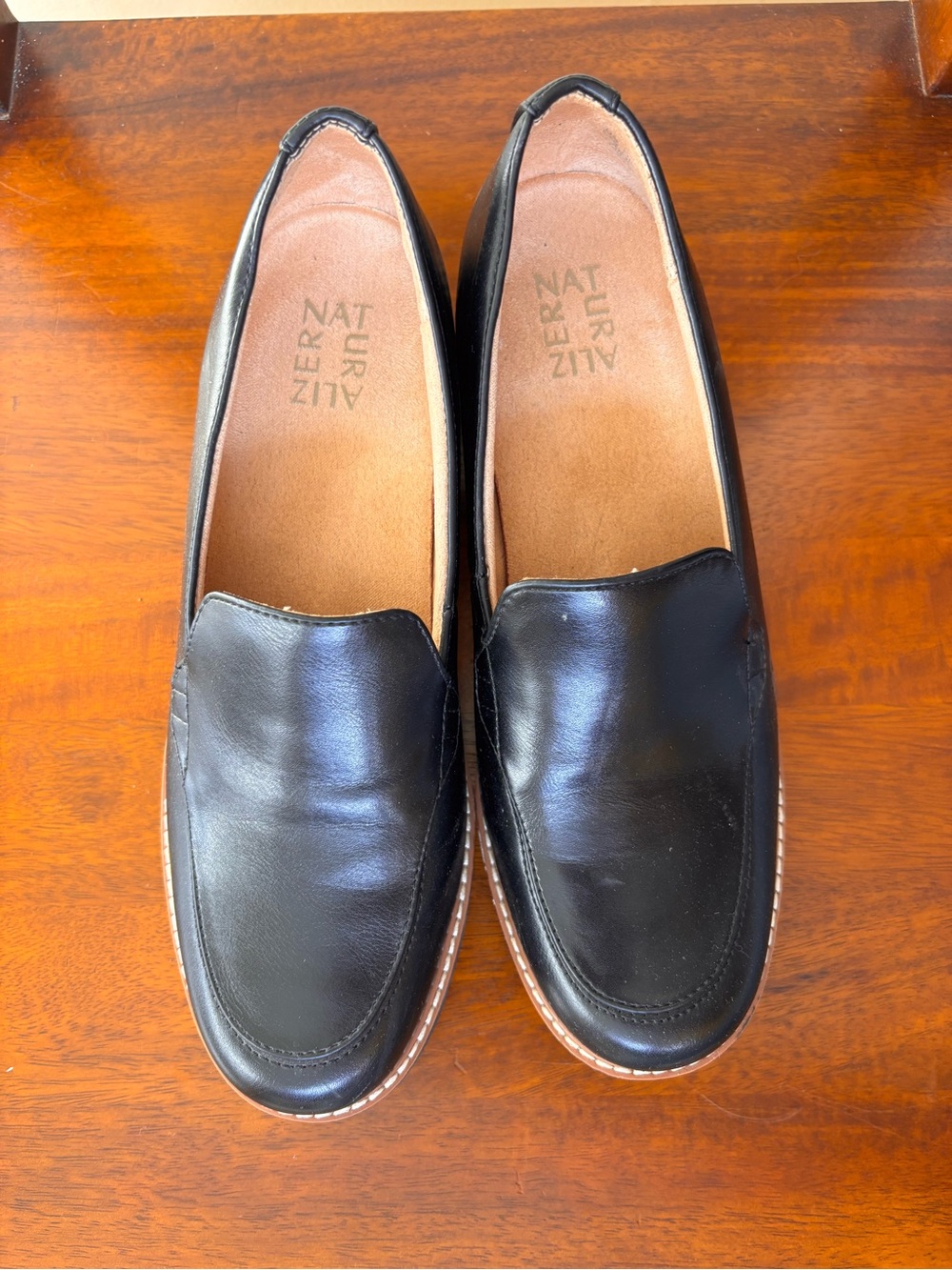 Naturalizer Black Leather Slip-On Loafers with Contrast Stitch